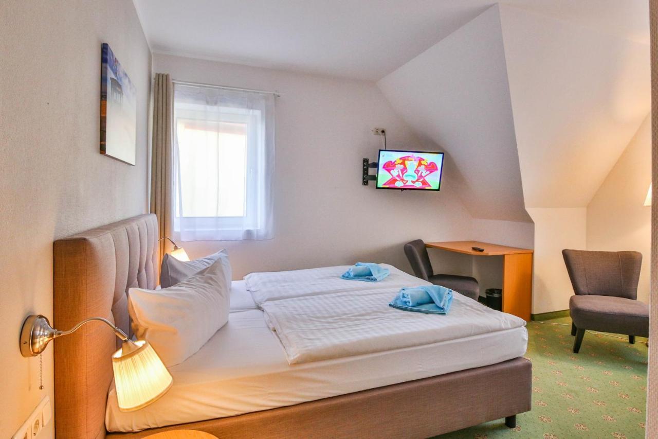 Hotel Und Restaurant "Zur Zwiebel" Peenemunde Zewnętrze zdjęcie