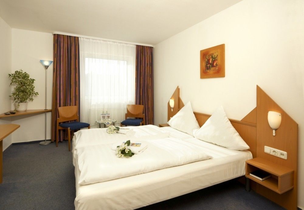 Hotel Und Restaurant "Zur Zwiebel" Peenemunde Zewnętrze zdjęcie