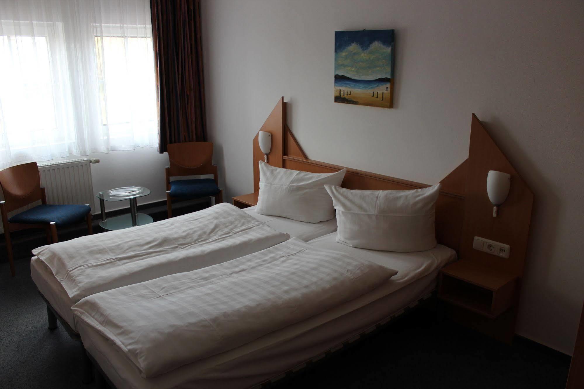 Hotel Und Restaurant "Zur Zwiebel" Peenemunde Zewnętrze zdjęcie